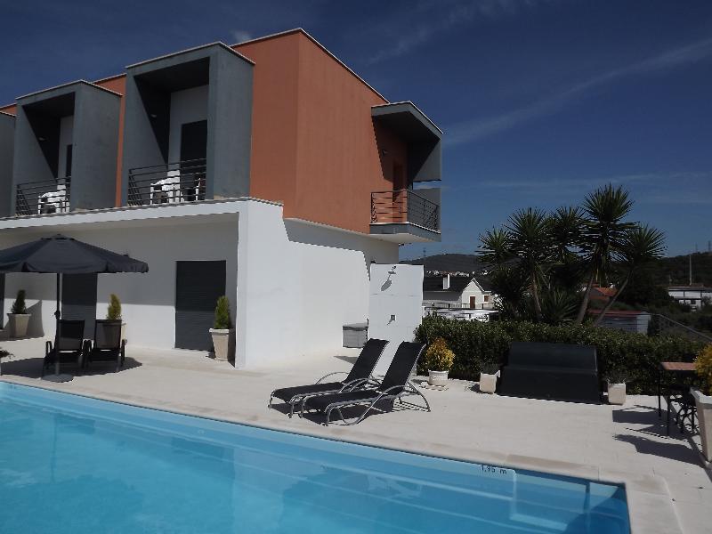 Casa Ceedina Bed And Breakfast & Beauty Batalha Εξωτερικό φωτογραφία